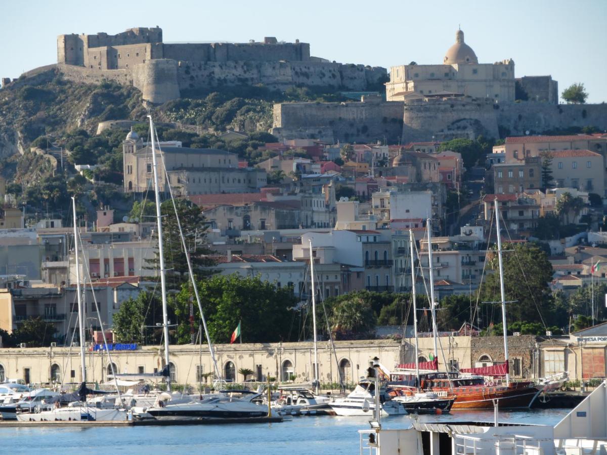 Casa Vacanze Sole & Luna Milazzo Buitenkant foto